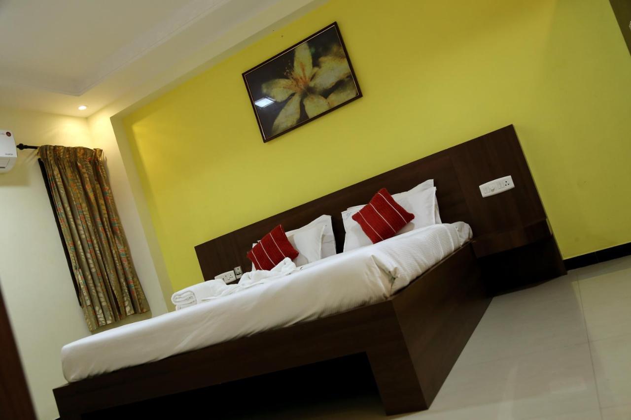 Landmaark Hotels ทีรุปปูร์ ภายนอก รูปภาพ